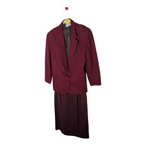 Vintage Diversity Women's Size 12P Petite‎ Wool Blend Business Skirt Suit